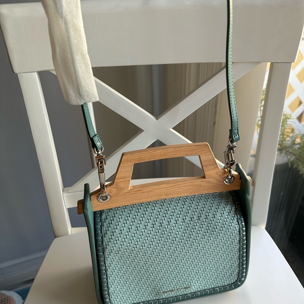 *SOLD* NWOT Charles & Keith Woven Wood Effect Top Handle Crossbody Bag MintGreen - Picture 15 of 16